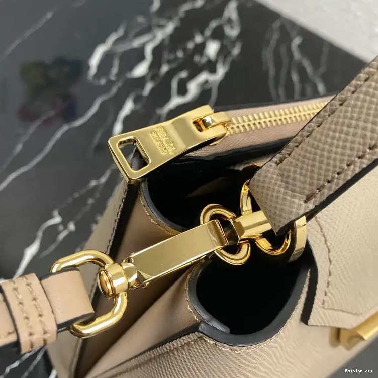 Fashionrepsfam ru Bags Prada 206B570022 0623